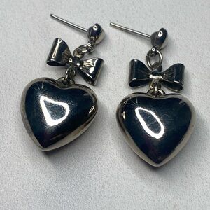 Stainless steel puffy heart bow drop silver tone earrings